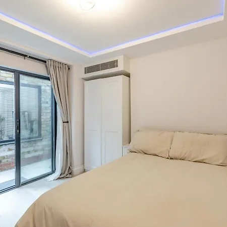 Modern Garden Flat With Private Parking Apartment London Exterior photo